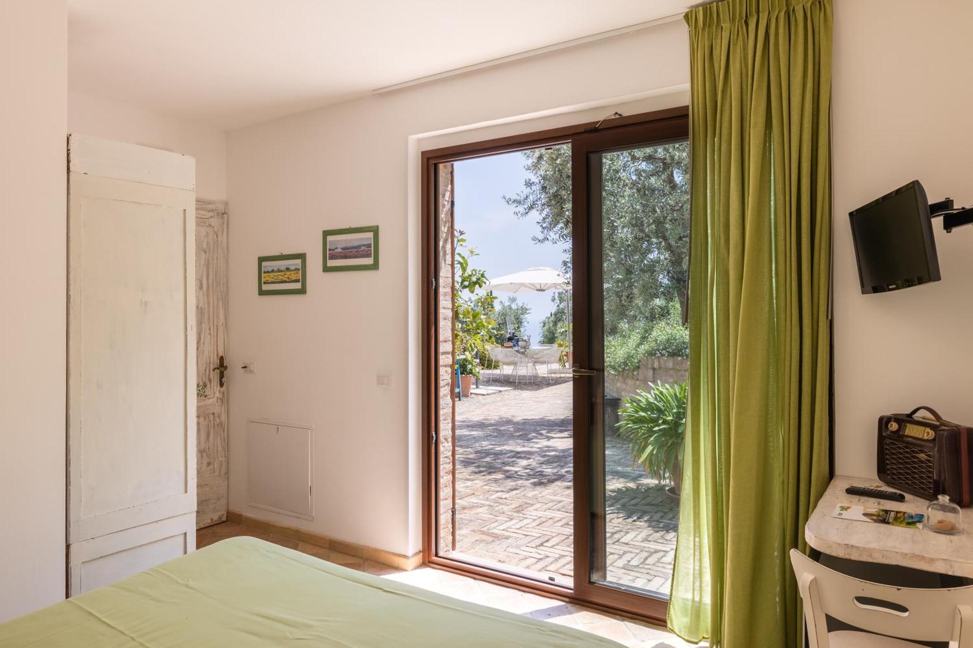 Villa Cri Cri B&B Di Charme San Benedetto del Tronto Exteriör bild